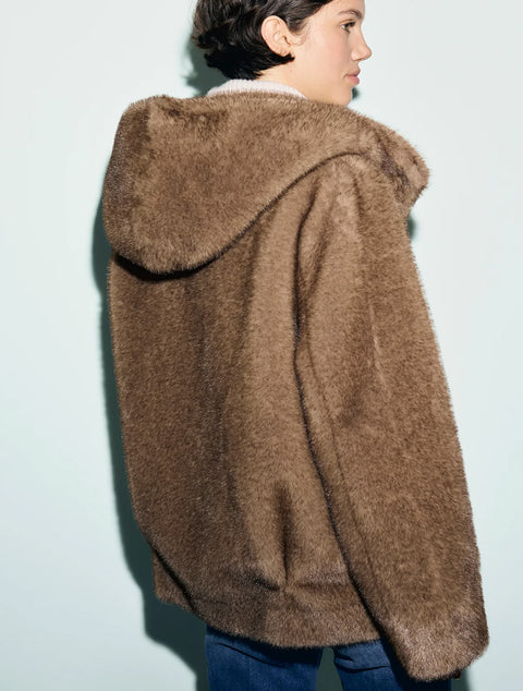 Manteau Agate en fausse fourrure sable – Gérard Darel